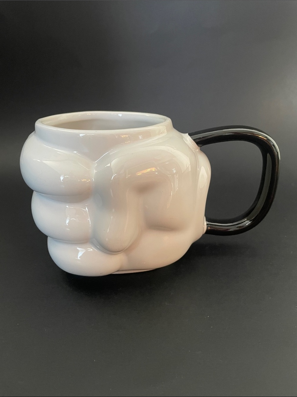 ⭐️NWOT DISNEY MICKEY MOUSE Sculpted Glove Mug | Fun Collectible Whimsical Cute